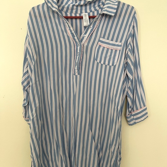 Forever 21 half sleeve stripped shirt - Picture 1 of 1